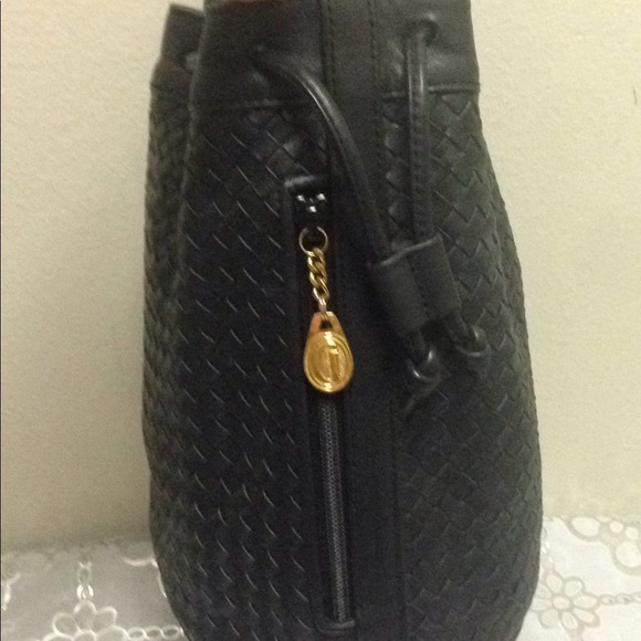 🔥😍Vintage 1Day sale 😬🔥bag color gold/ black - Picture 4 of 8